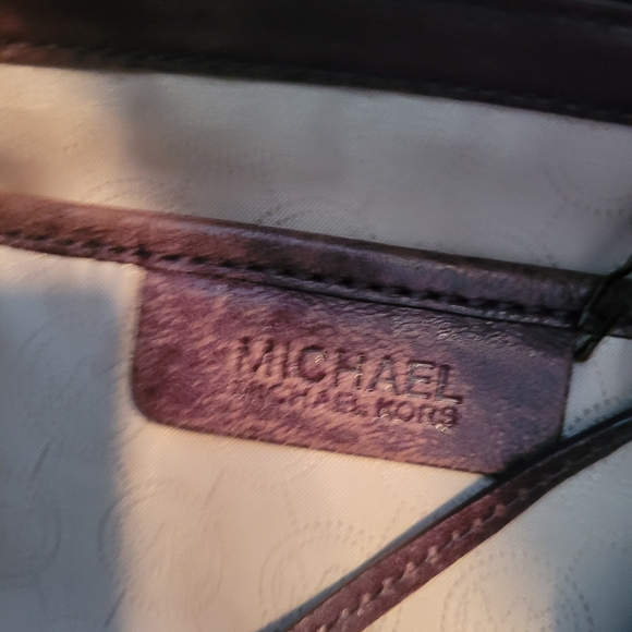 Michael Kors distressed leather tote - Picture 9 of 9